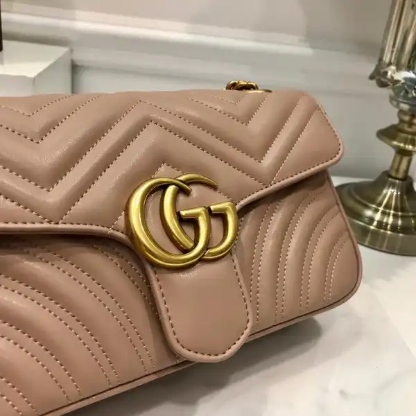 Gucci GG Marmont 26CM