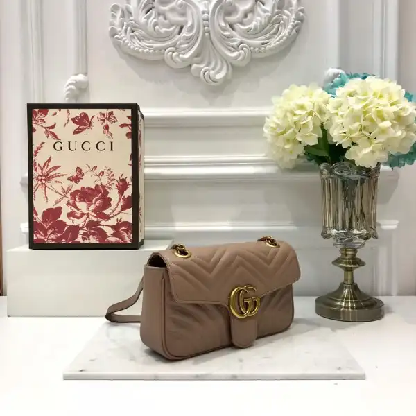 Gucci GG Marmont 26CM