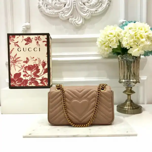 Gucci GG Marmont 26CM