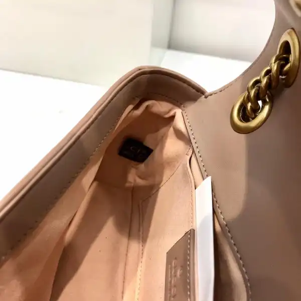 Gucci GG Marmont 22CM