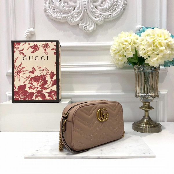 HOT SALE Gucci GG Marmont small matelassé shoulder bag