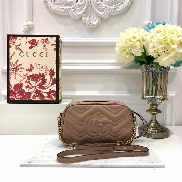 HOT SALE Gucci GG Marmont small matelassé shoulder bag