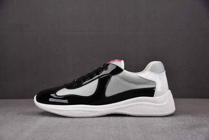 PRADA SNEAKER