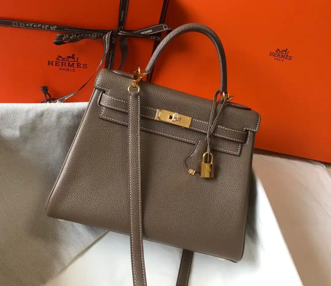 First bag ru HERMES KELLY 28cm