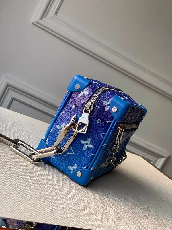 LOUIS VUITTON SOFT TRUNK