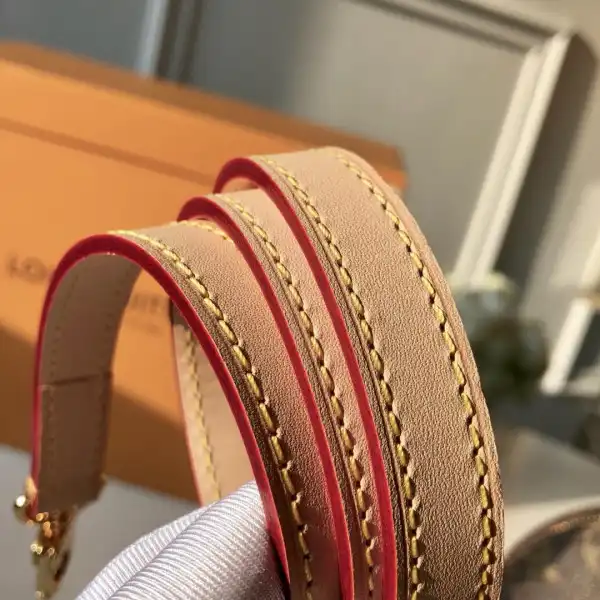 Frstbag ru Louis Vuitton ALMA PM