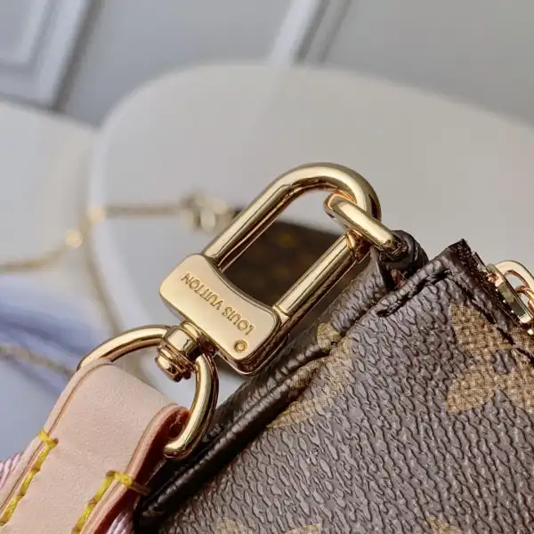 Firstbag Ru LOUIS VUITTON MULTI POCHETTE ACCESSOIRES - DIGITAL EXCHANELUSIVE PRELAUNCH