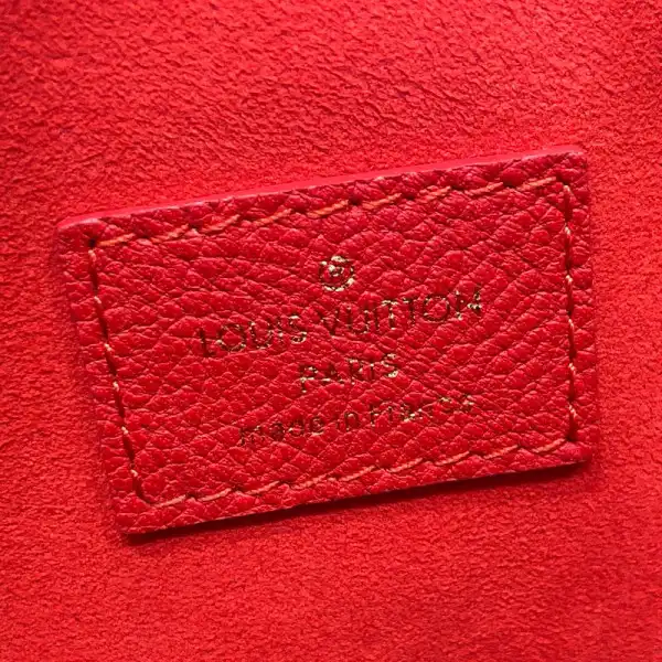 Louis Vuitton VICTOIRE