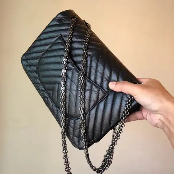 CHANEL Flap Bag 28cm