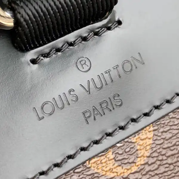 Louis Vuitton JOSH