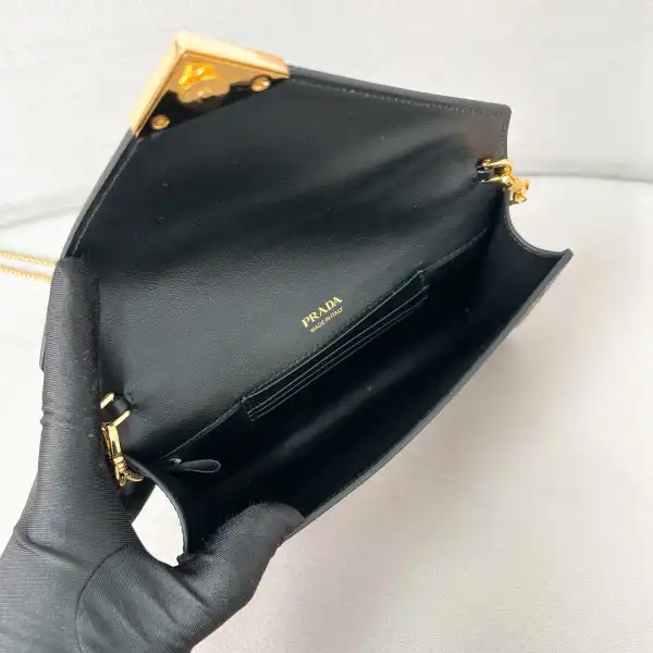 PRADA Patent leather mini-bag-20*11.5CM