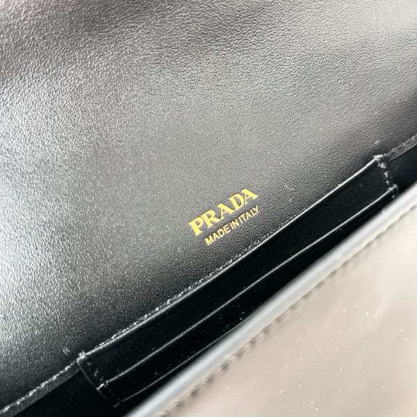 HOT SALE PRADA Patent leather mini-bag-20*11.5CM