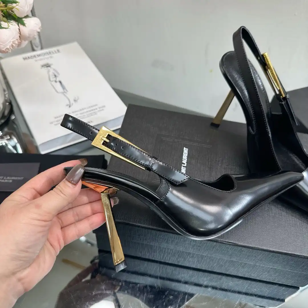 First bag ru YSL PUMPS