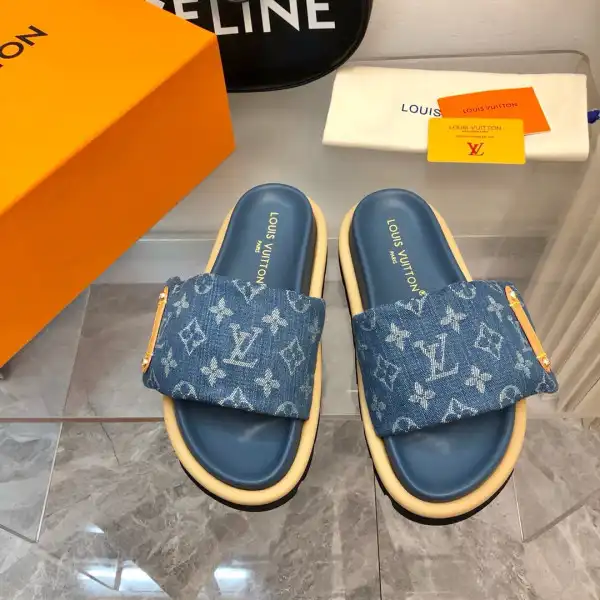 LOUIS VUITTON POOL PILLOW COMFORT MULE