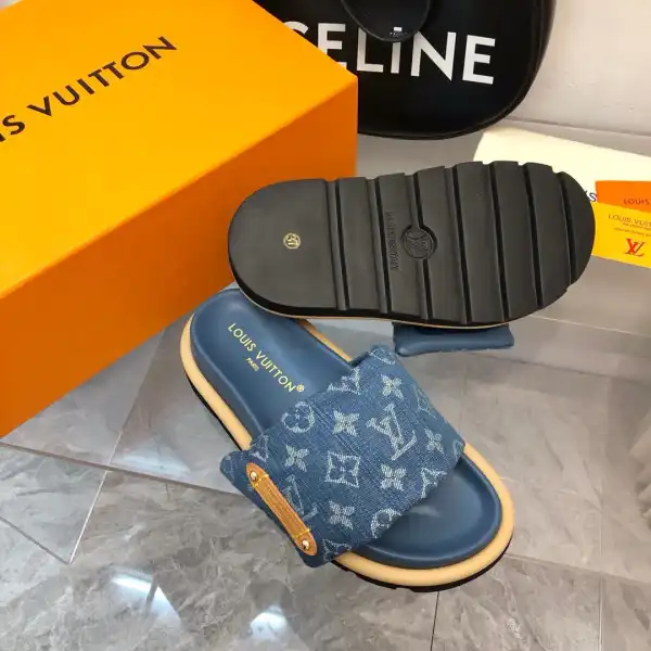 LOUIS VUITTON POOL PILLOW COMFORT MULE