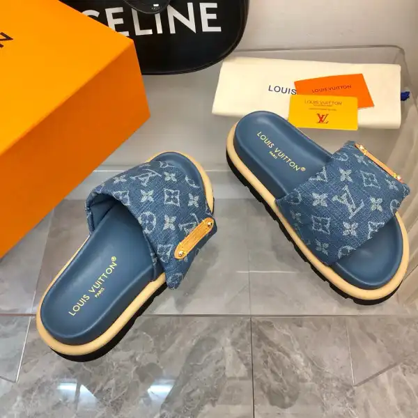 LOUIS VUITTON POOL PILLOW COMFORT MULE