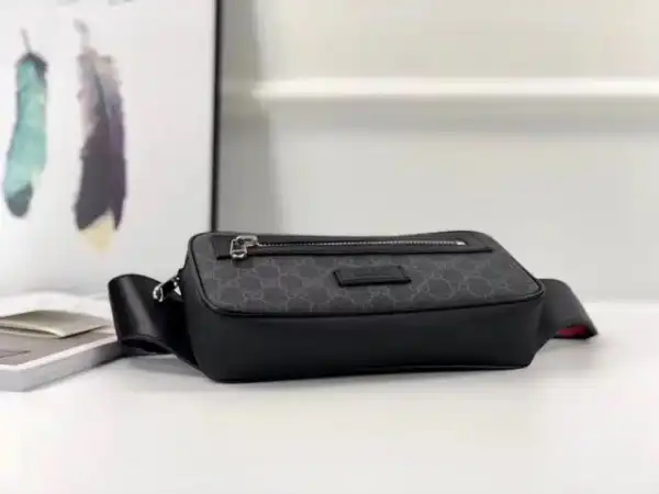 Frstbag ru Gucci Soft GG belt bag