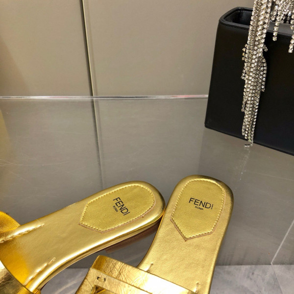 Fendi Signature