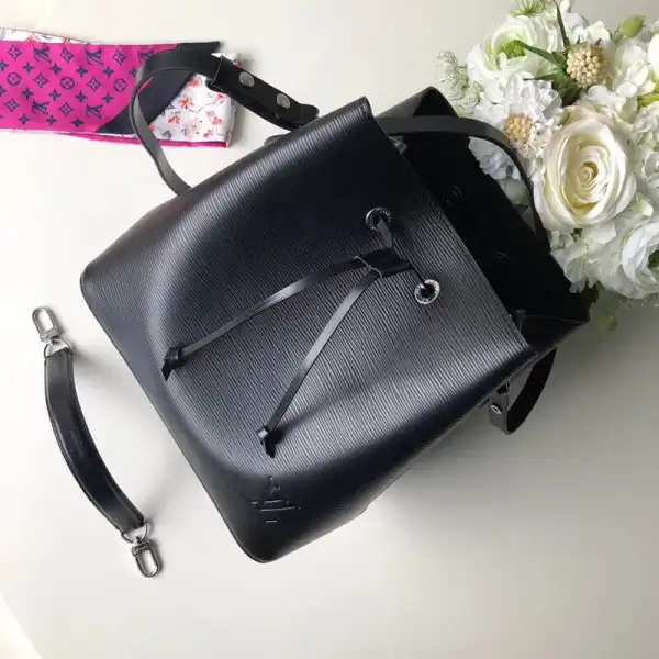 LOUIS VUITTON NÉONOÉ