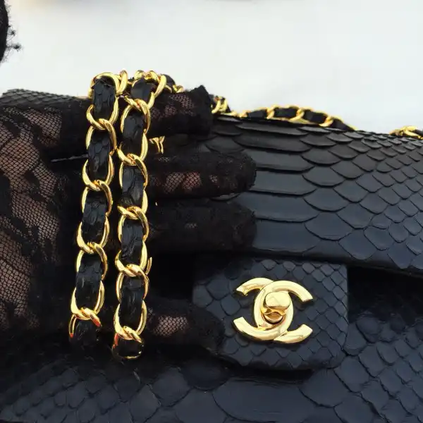 CHANEL Flap Bag