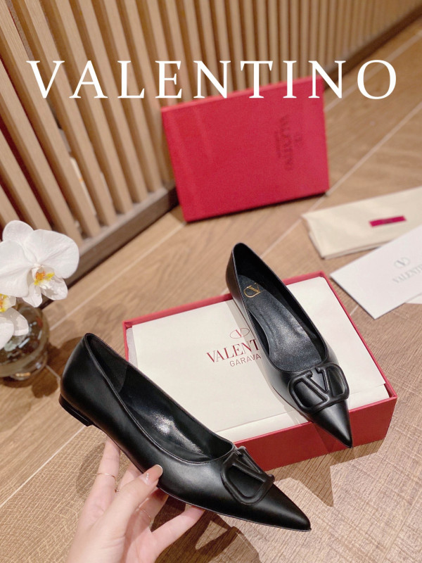 HOT SALE VALENTINO  FLAT