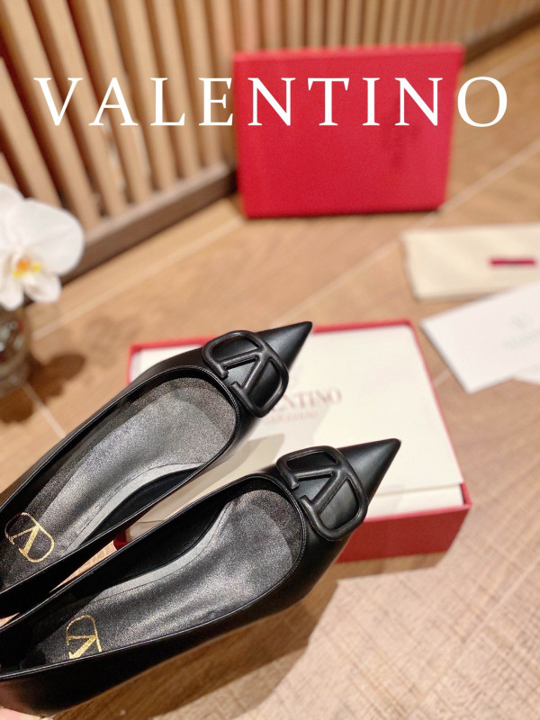 HOT SALE VALENTINO  FLAT