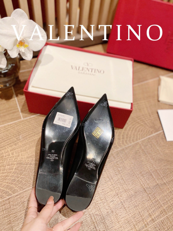 HOT SALE VALENTINO  FLAT