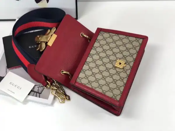 Gucci Queen Margaret 476541