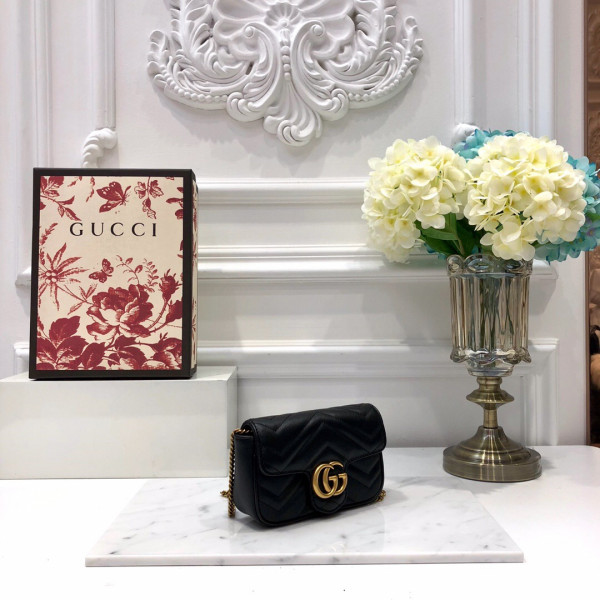 HOT SALE GUCCI GG Marmont super mini bag