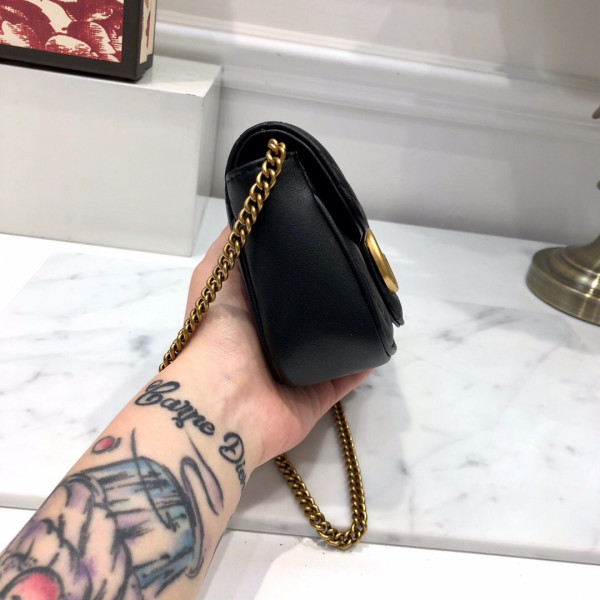 HOT SALE GUCCI GG Marmont super mini bag