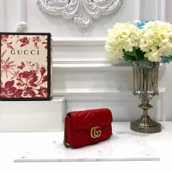 Affordable GUCCI GG Marmont super mini bag