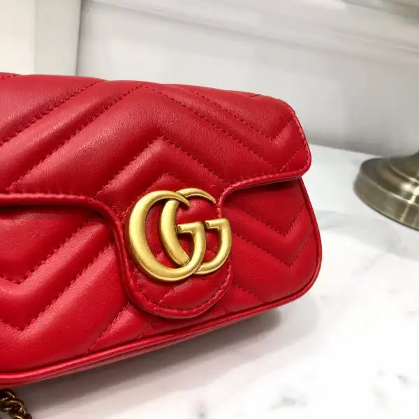 First bag ru GUCCI GG Marmont super mini bag