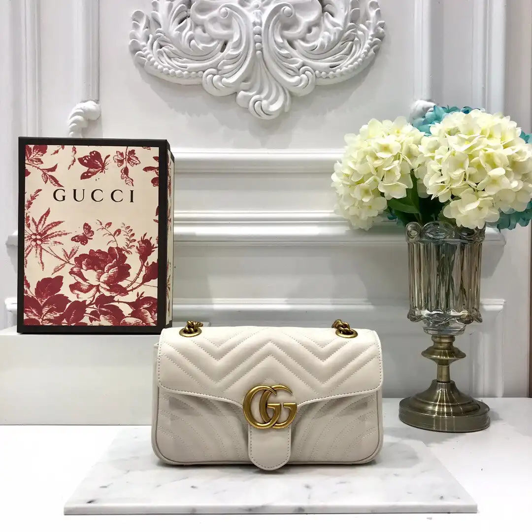 Gucci GG Marmont 26CM