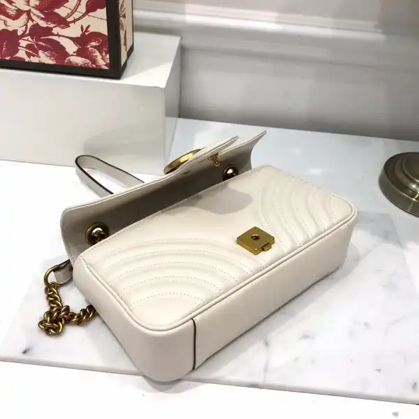 Gucci GG Marmont 26CM