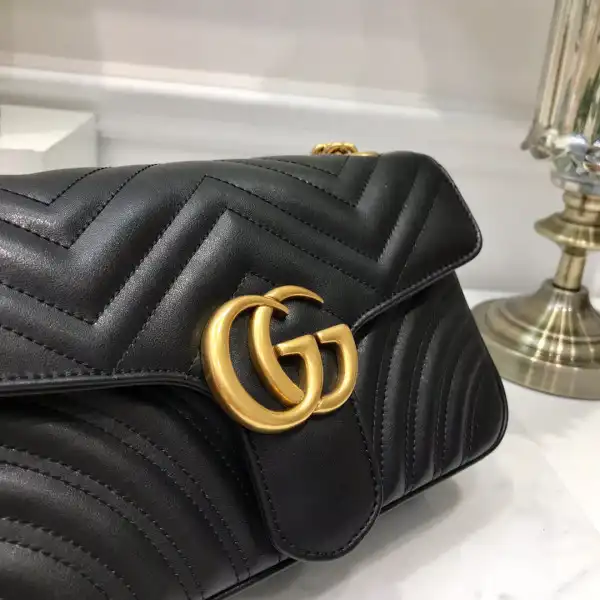 Gucci GG Marmont 26CM