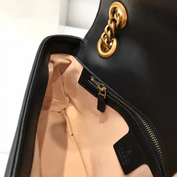 First Bag Ru Gucci GG Marmont 26CM