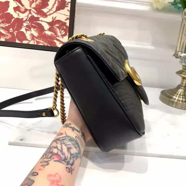 First bag ru Gucci GG Marmont 31CM