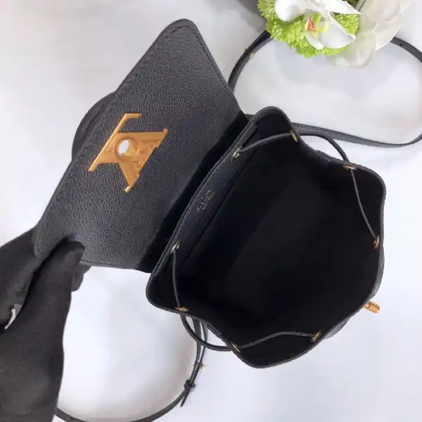 Frstbag ru Louis Vuitton LOCKME BACKPACK MINI