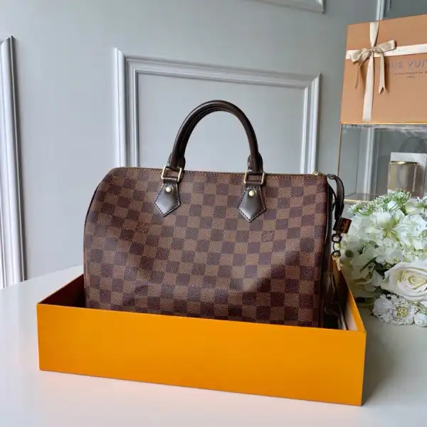 Eliminating the middleman and passing on savings to you. With massive production and tax-free benefits Louis Vuitton SPEEDY 30