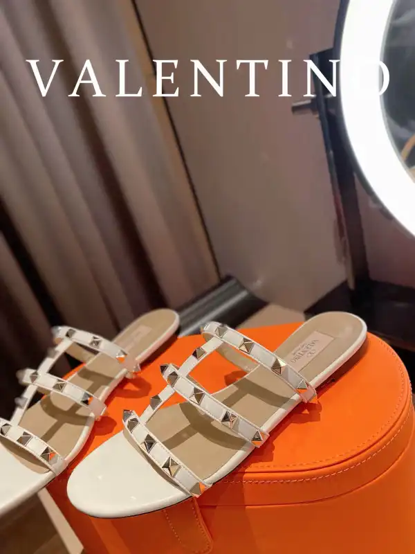 VALENTINO MULES