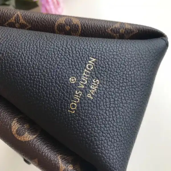 First bag ru Louis Vuitton SURENE BB