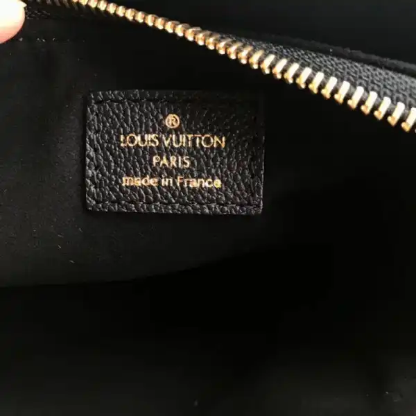 First bag ru Louis Vuitton SURENE BB