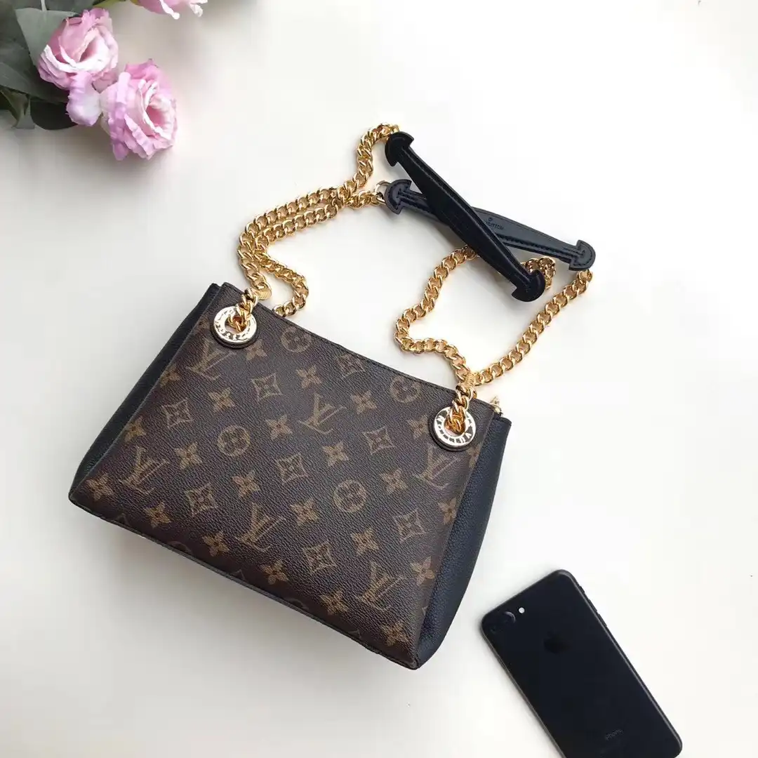 First bag ru Louis Vuitton SURENE BB