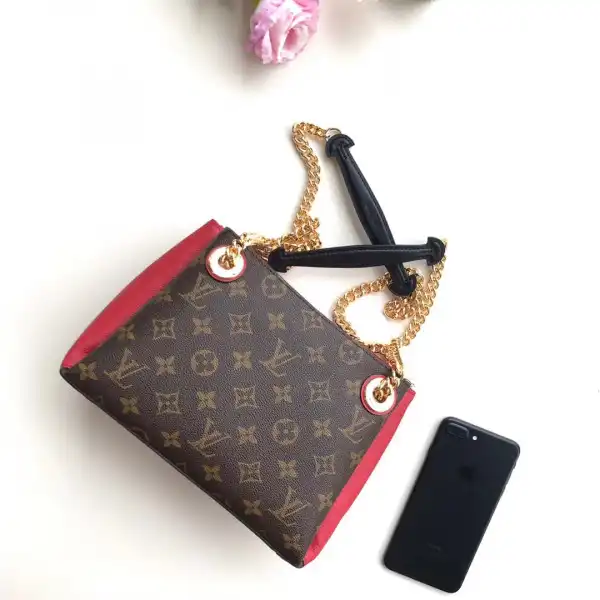 First bag ru Louis Vuitton SURENE BB