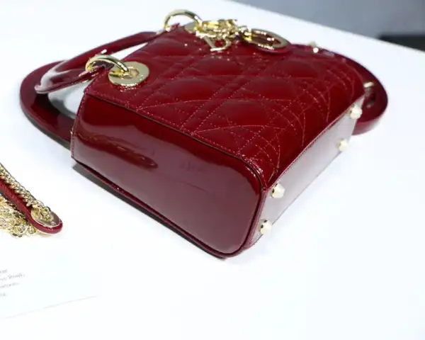 Lady Diro Mini With Cow patent leather