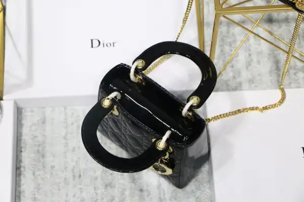 Lady Diro Mini With Cow patent leather