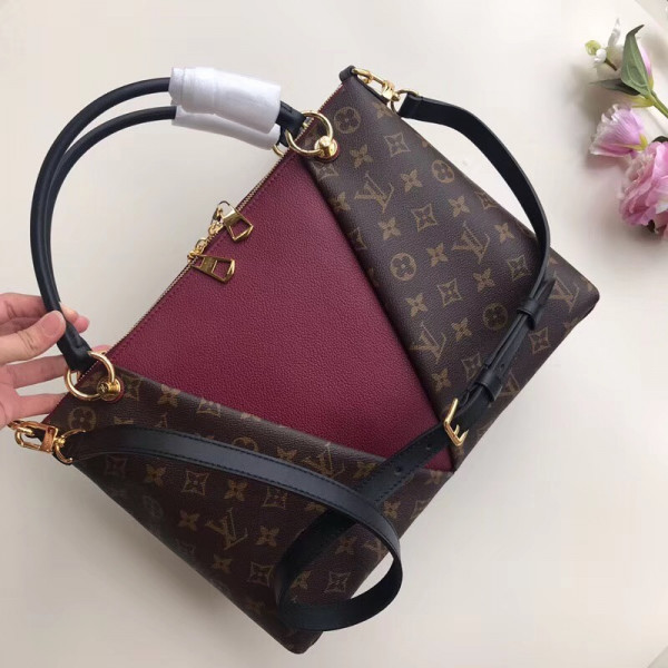 HOT SALE Louis Vuitton V TOTE MM