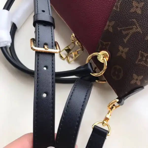 Frstbag ru Louis Vuitton V TOTE MM