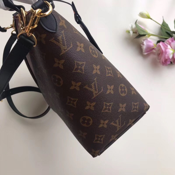 HOT SALE Louis Vuitton V TOTE MM