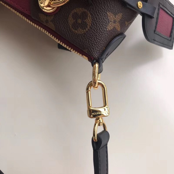 HOT SALE Louis Vuitton V TOTE MM